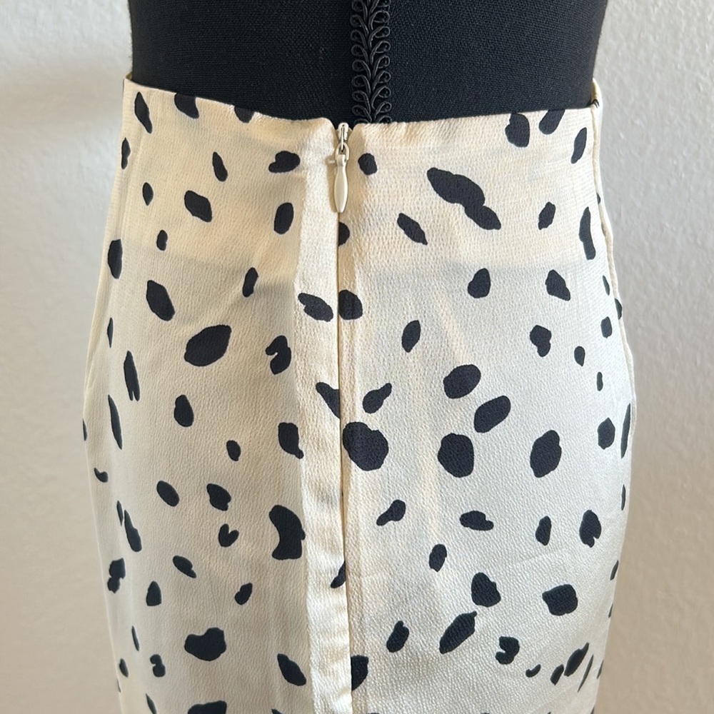NWT Missguided Asymmetrical Cream and Black Animal Print Skirt Size 10 - Picture 7 of 9